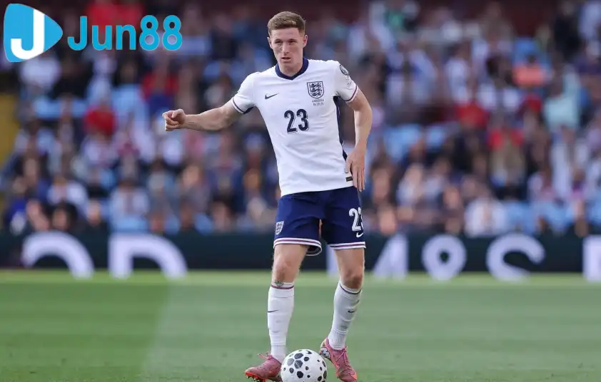 Man Utd muốn chiêu mộ Elliot Anderson ngay đầu tháng 1 tới Man Utd muốn chiêu mộ Elliot Anderson ngay đầu tháng 1 tới